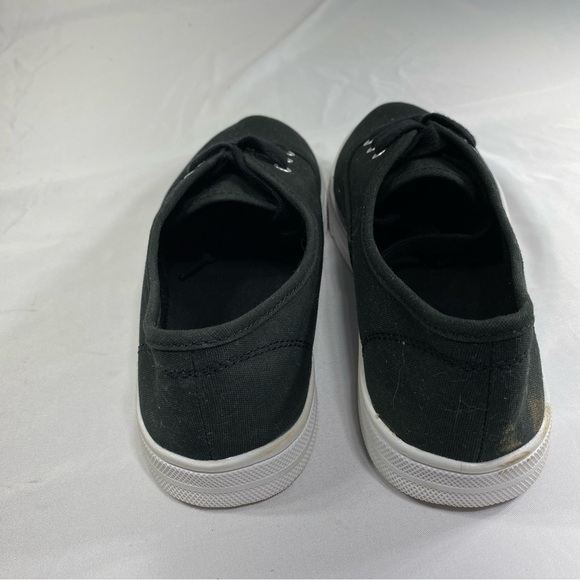 Children’s Place Kids Black Canvas Low Top Sneakers - Picture 2 of 8